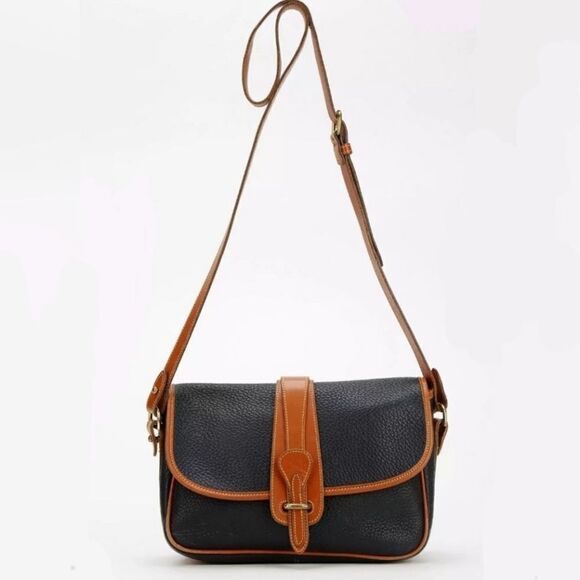 Vintage Dooney & Bourke Black Brown All Weather Leather Classics Equestrian Bag - Picture 2 of 16